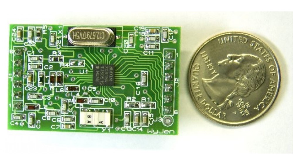315MHz frequency shift keying (FSK) transceiver module with data rates up to 33000bps using Manchester encoded data or 66000bps using non return to zero encoded data